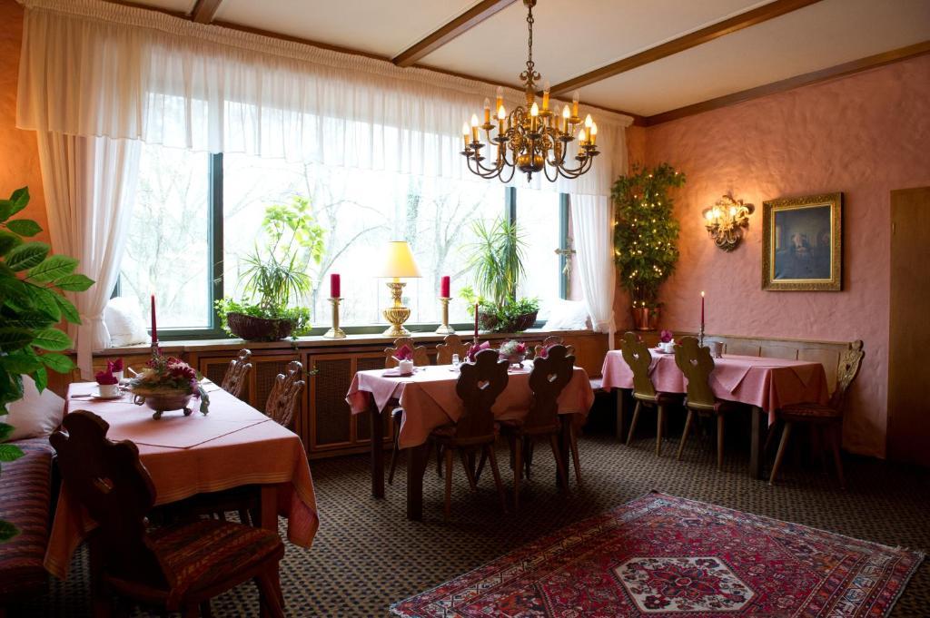 Hotel Silberhorn Erlangen Ngoại thất bức ảnh